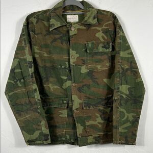 🔥🔥 True Vintage AMERICAN FIELD Woodland Camo Hunting Military Shirt Jacket Sz